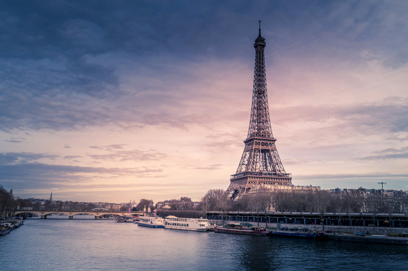 Vue de Paris — spécialistes de la rénovation d'appartements haussmanniens parisiens